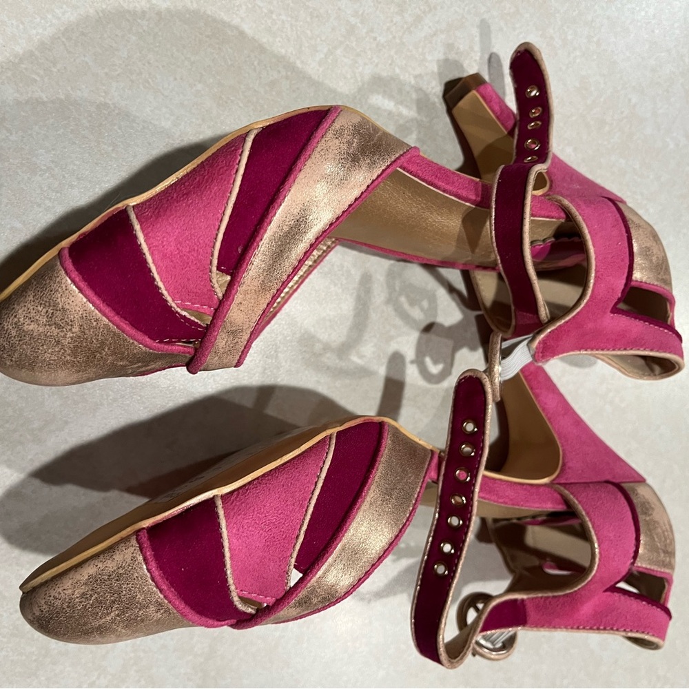 Joe Browns Pink and Gold Heels with Elegant Design - Picture 2 of 7